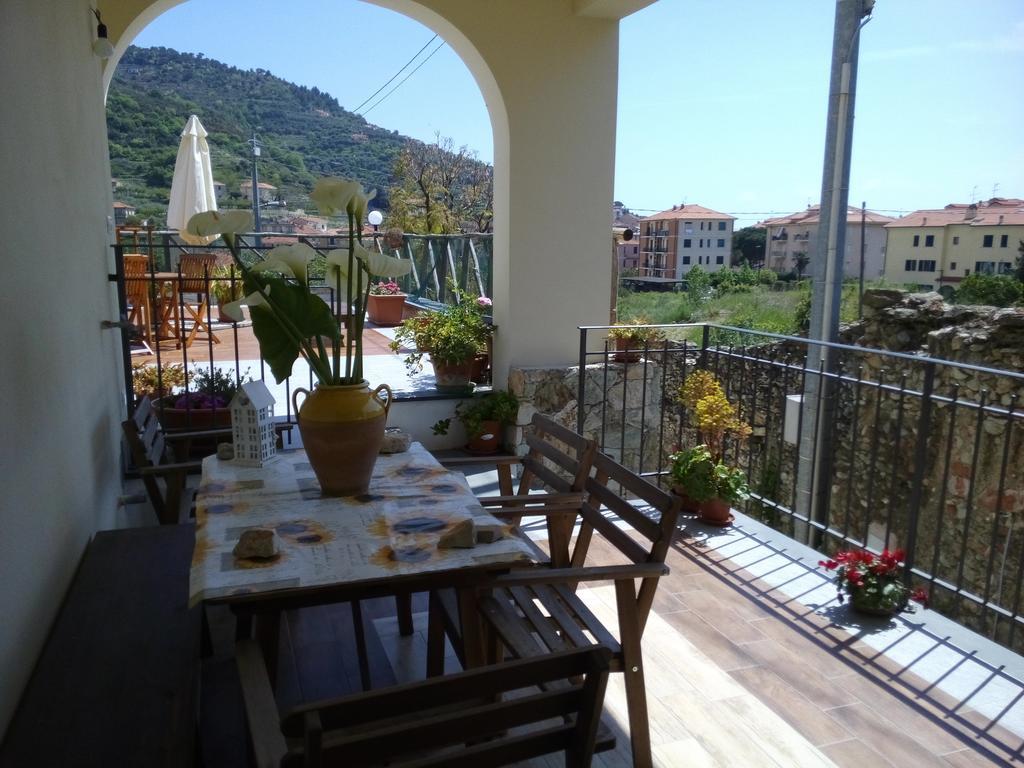 Casa Papaveri Rossi Финале Лигуре Номер фото
